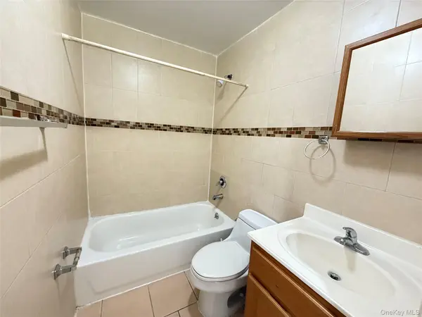 20-11 College Point BLVD, College Point, NY 11356