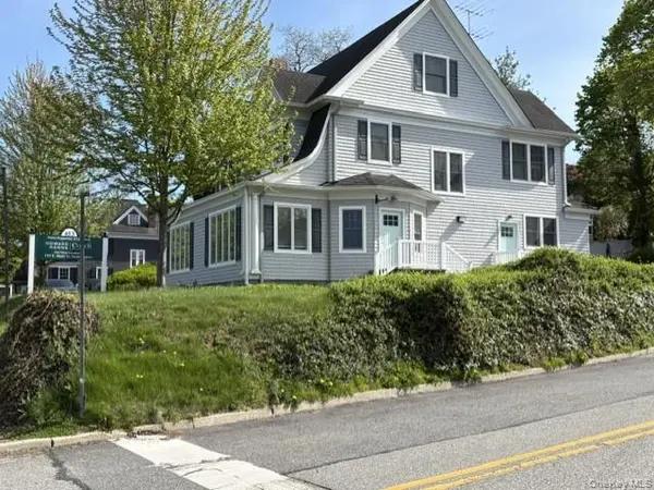 453 New York AVE, Huntington, NY 11743