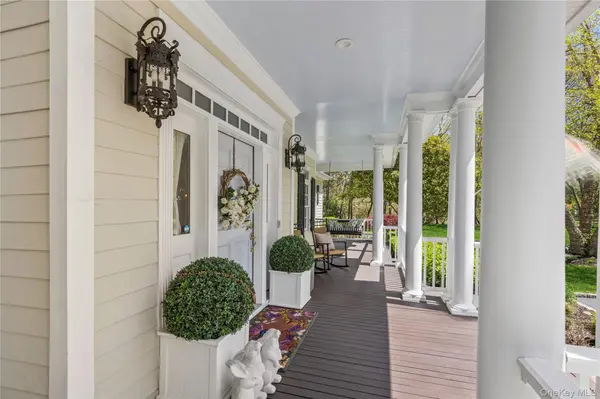 503 Cold Spring RD, Laurel Hollow, NY 11791