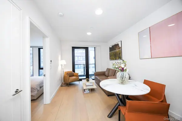 300 W 30th ST #10D, New York (manhattan), NY 10001