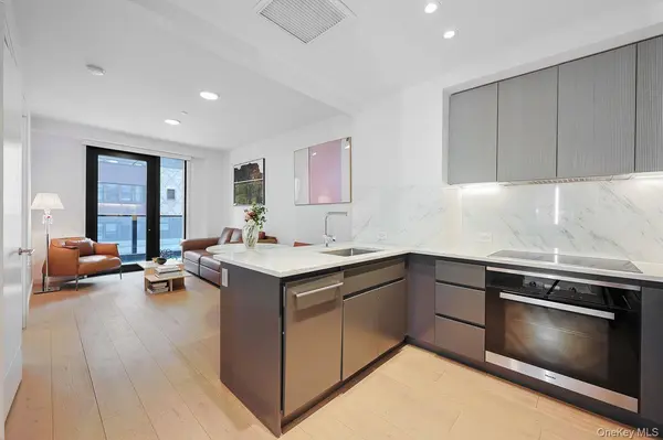 300 W 30th ST #10D, New York (manhattan), NY 10001