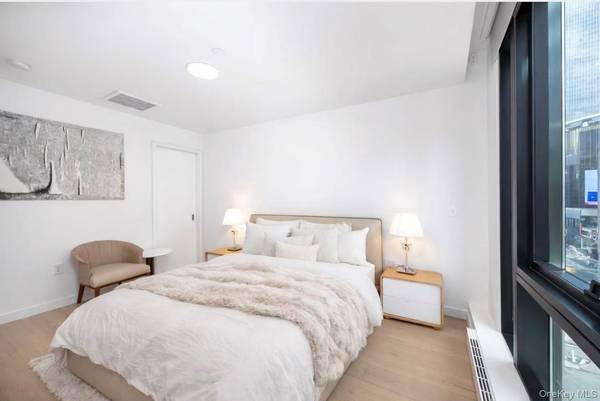 300 W 30th ST #10D, New York (manhattan), NY 10001