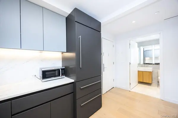 300 W 30th ST #10D, New York (manhattan), NY 10001