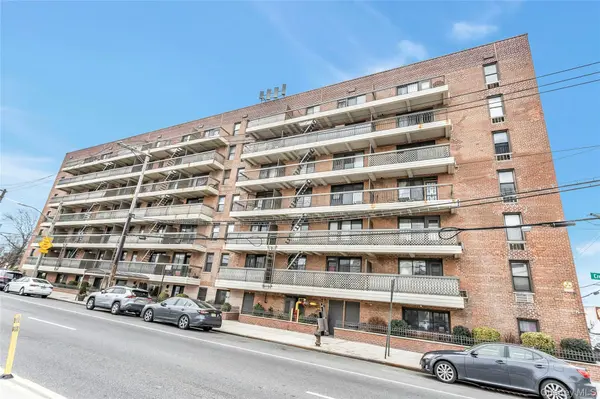 2121 Shore Pkwy #3M, Brooklyn, NY 11214