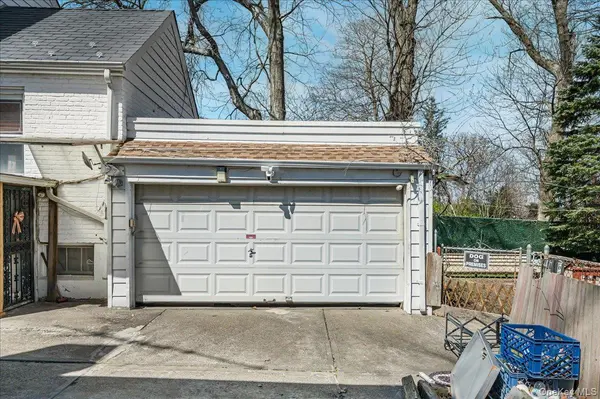 8145 Utopia Pkwy, Jamaica Estates, NY 11432