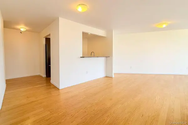 6070 Woodhaven BLVD #4E, Elmhurst, NY 11373
