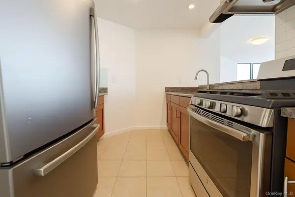 6070 Woodhaven BLVD #4E, Elmhurst, NY 11373