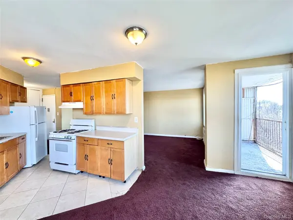 8616 60th AVE #Unit 5K, Elmhurst, NY 11373