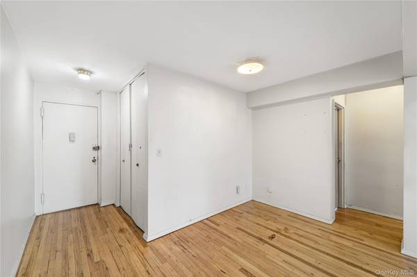 600 Locust ST #3G, Mount Vernon, NY 10552