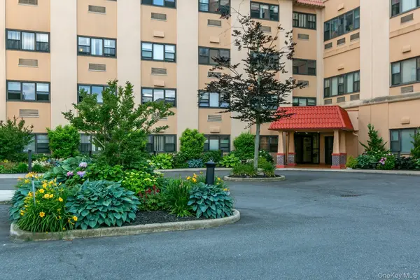 185 W Park AVE #406, Long Beach, NY 11561