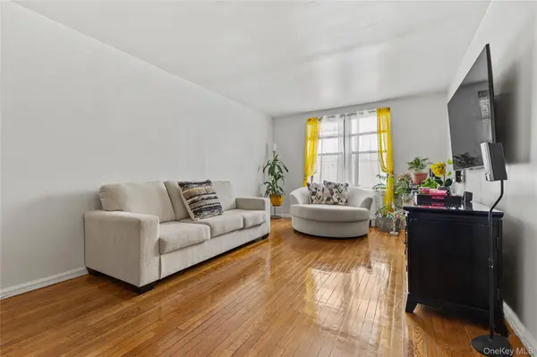 3239 Barker AVE #2J, Bronx, NY 10467