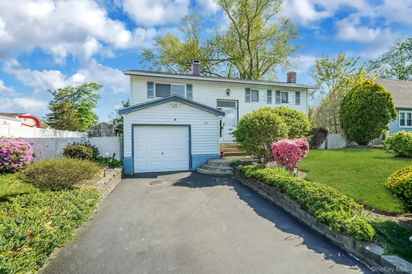 26 Clarke ST, Brentwood, NY 11717
