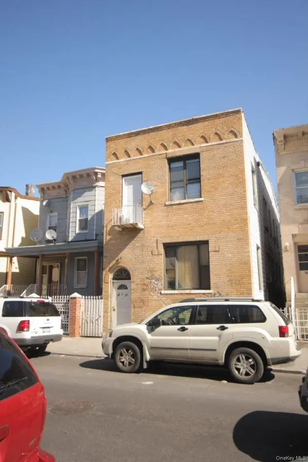 37-21 103 ST, Corona, NY 11368