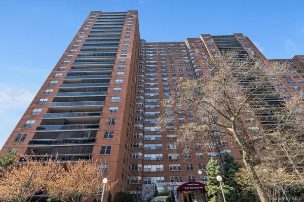 70-25 Yellowstone BLVD #18K, Forest Hills, NY 11375