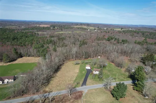 62 Pucky Huddle RD, Bethel, NY 12720