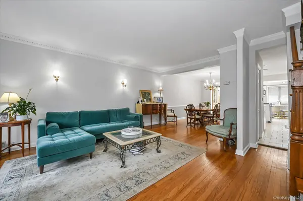 136-54 71st RD, Kew Garden Hills, NY 11367