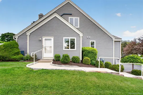 115 Fields LN, Peekskill, NY 10566