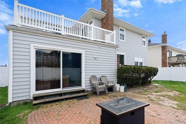 1340 Beech ST, Atlantic Beach, NY 11509