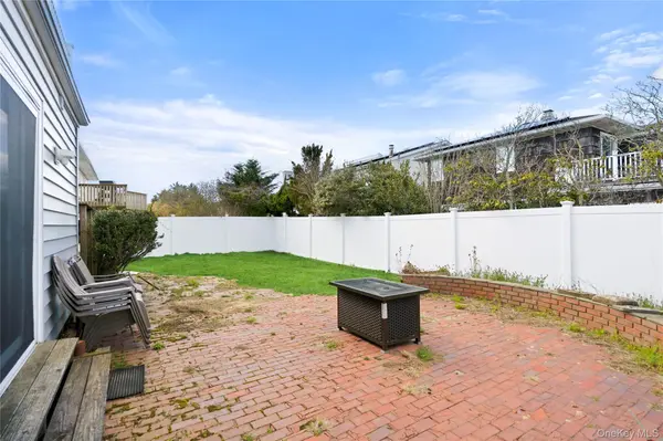 1340 Beech ST, Atlantic Beach, NY 11509