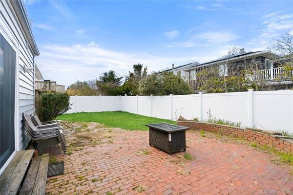 1340 Beech ST, Atlantic Beach, NY 11509