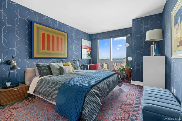 350 West 42nd Street #57C, New York (manhattan), NY 10036