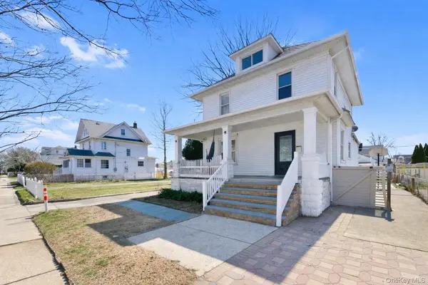 116 Oak AVE, Hempstead, NY 11550