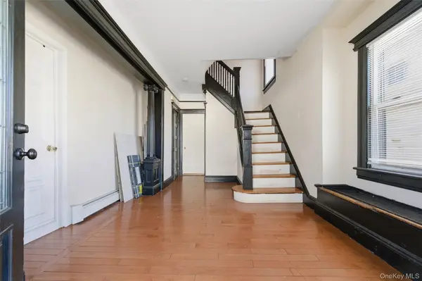 116 Oak AVE, Hempstead, NY 11550