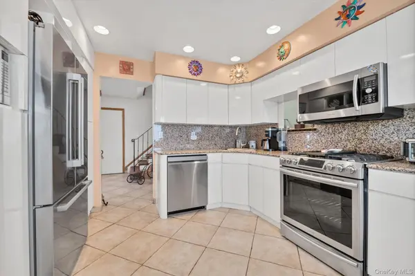 713 Hungry Harbor RD, North Woodmere, NY 11581