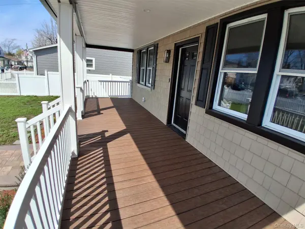 84 Holland AVE, Elmont, NY 11003