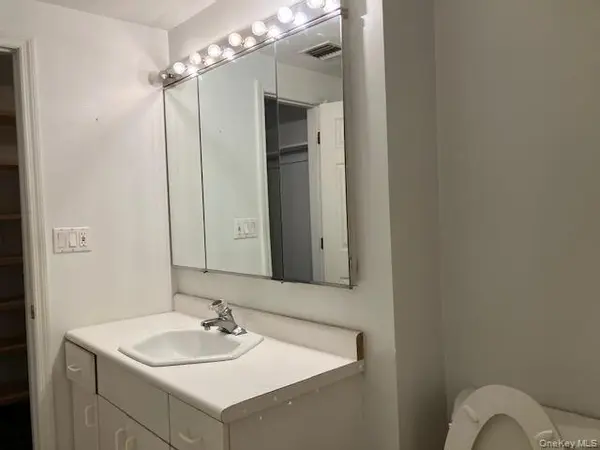 170 Schofield ST #2I, Bronx, NY 10464