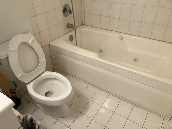 170 Schofield ST #2I, Bronx, NY 10464