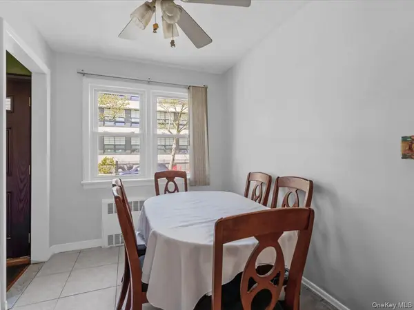 8135 257th ST, Floral Park, NY 11004