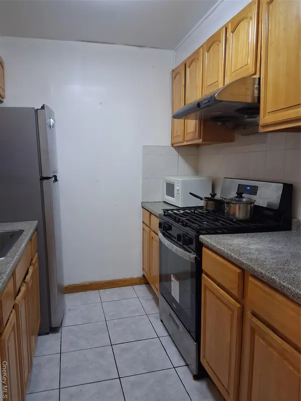 137-40 45th AVE #5N, Flushing, NY 11355