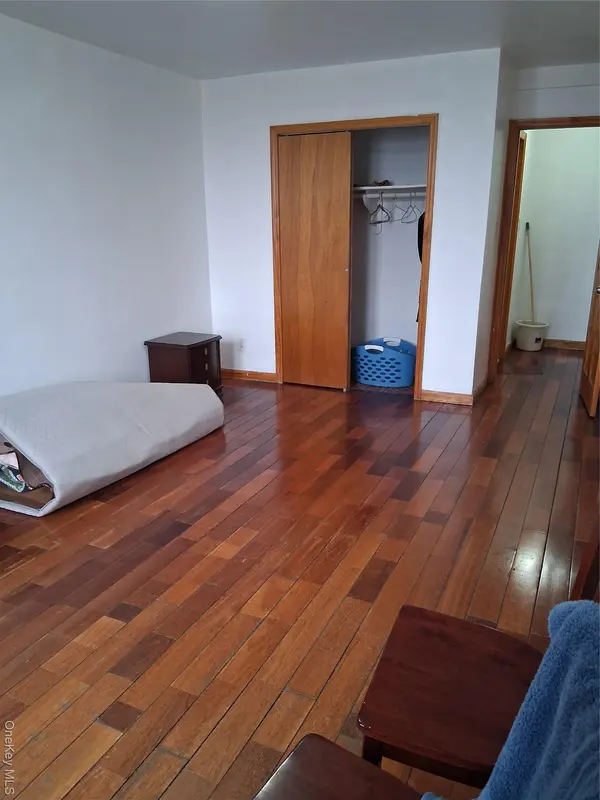 137-40 45th AVE #5N, Flushing, NY 11355