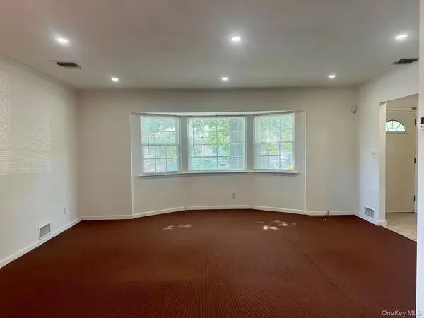 87-89 191st ST, Hollis, NY 11423