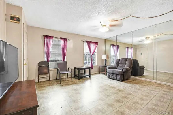 2069 Seward AVE, Bronx, NY 10473