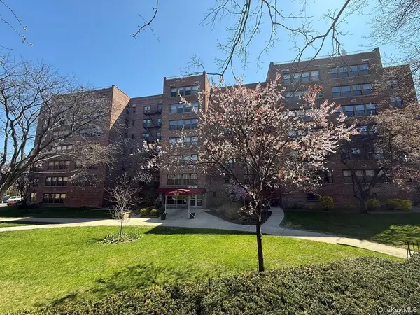 18-75 Corporal Kennedy ST #4A, Bayside, NY 11360