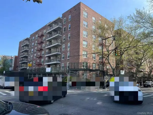 14205 Roosevelt AVE #611, Flushing, NY 11354