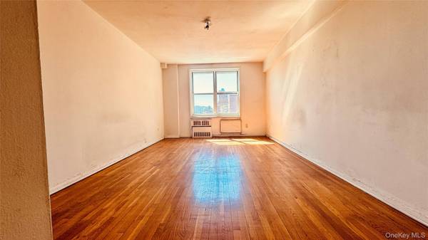 14205 Roosevelt AVE #611, Flushing, NY 11354