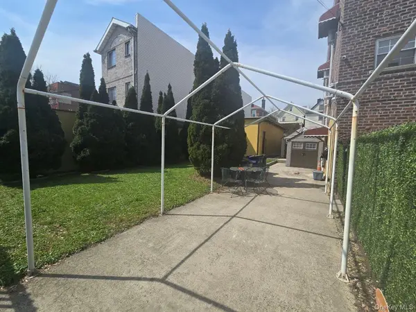 1405 Saint Lawrence AVE, Bronx, NY 10472