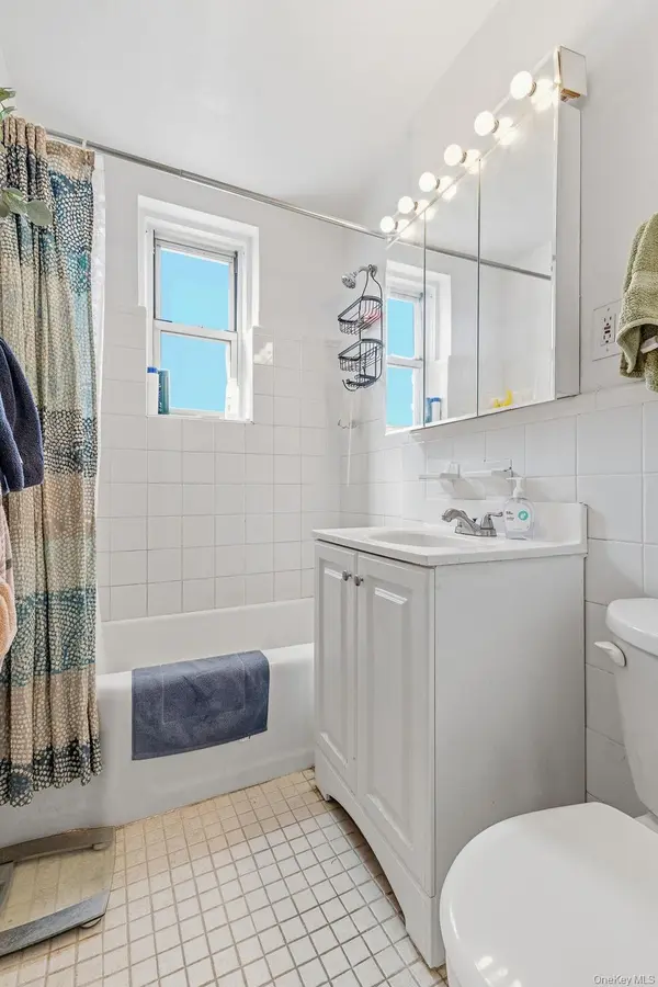 5621 Netherland AVE #6B, Bronx, NY 10471