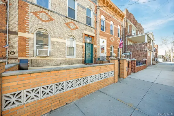 75-30 67th DR, Middle Village, NY 11379