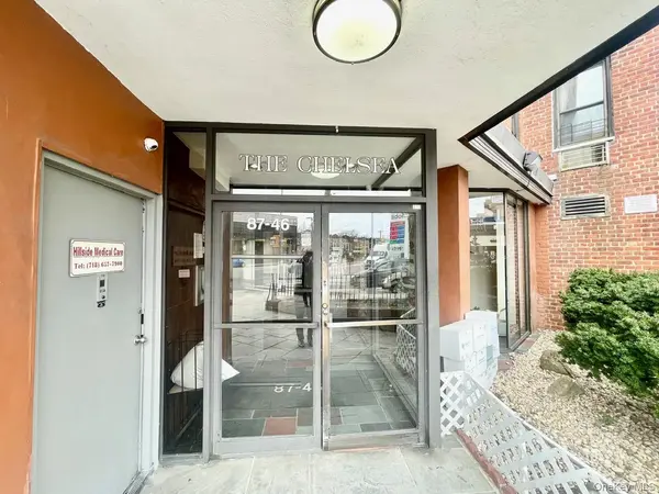 8746 Chelsea ST #3J, Jamaica Estates, NY 11432