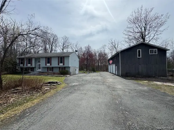 1325 Wurtsboro Mountain RD, Wurtsboro, NY 12790