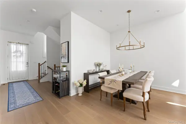 17 Lila LN, Chappaqua, NY 10514