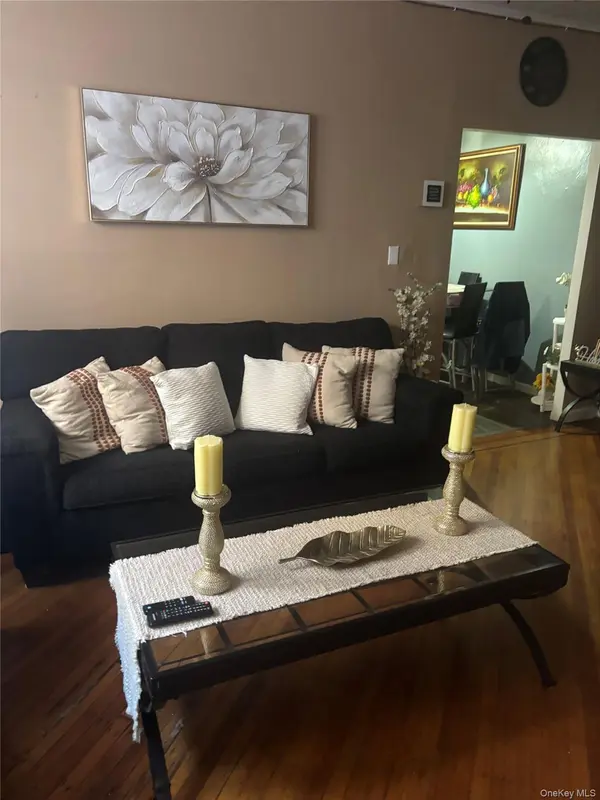 10409 105th ST, Ozone Park, NY 11417