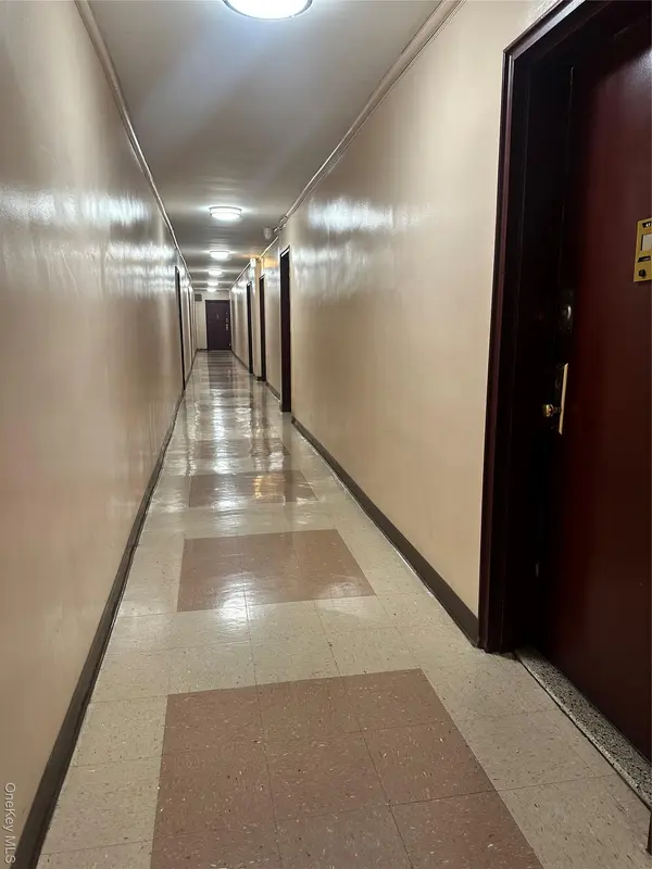 74-02 43 AVE #4D, Elmhurst, NY 11373