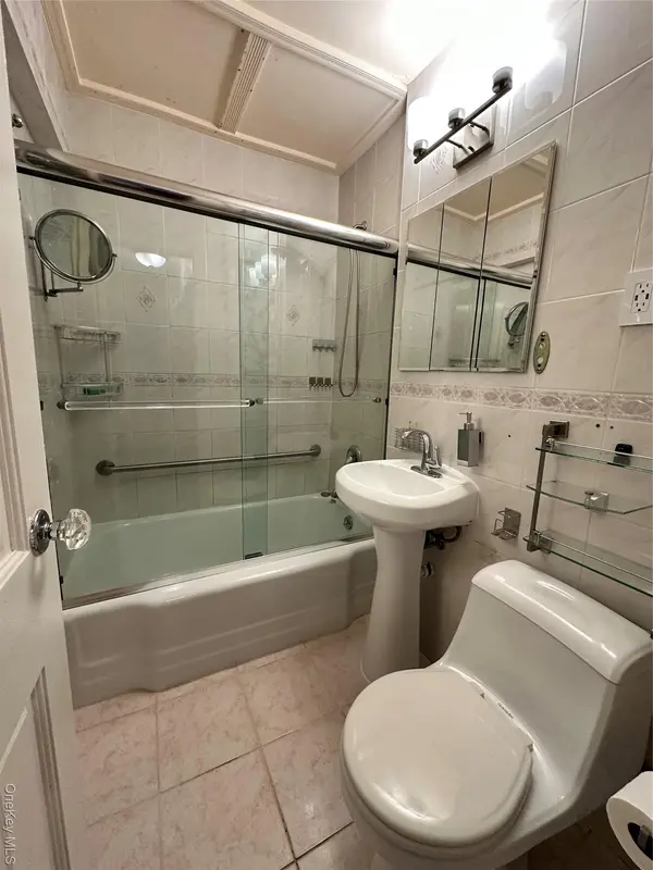 74-02 43 AVE #4D, Elmhurst, NY 11373