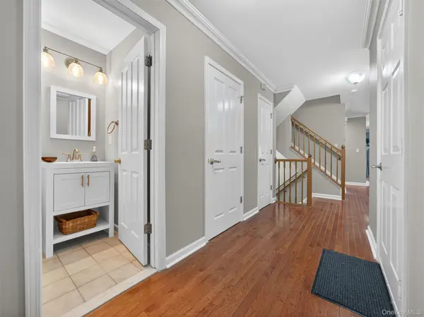 71 Crystal Hill DR, Pomona, NY 10970