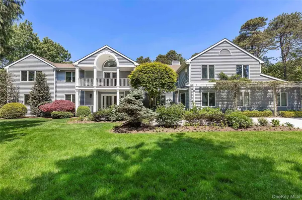 3 Acorn PATH, Quogue, NY 11959